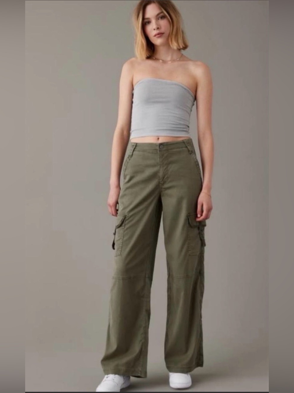 American Eagle Outfitters cream Wide-Leg stretch Cargo Pants size 4